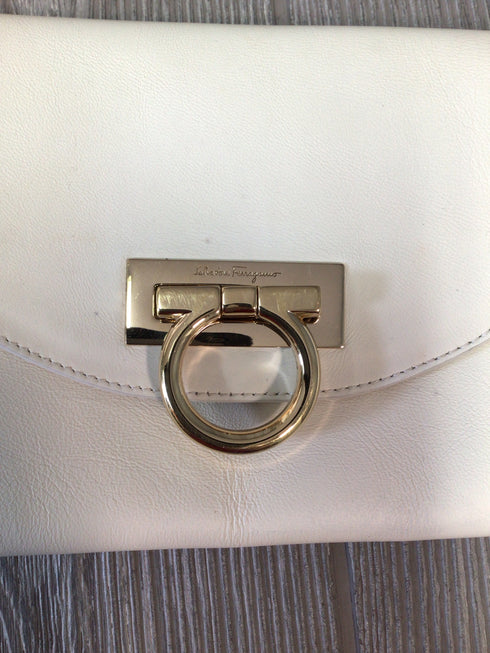 Salvatore Ferragamo Handbag small leather AU-21
